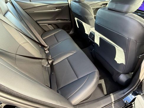 New 2026 Toyota Camry Hybrid AWD/4WD image 32