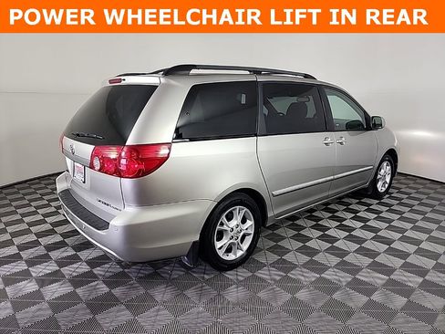Used 2006 Toyota Sienna XLE image 10