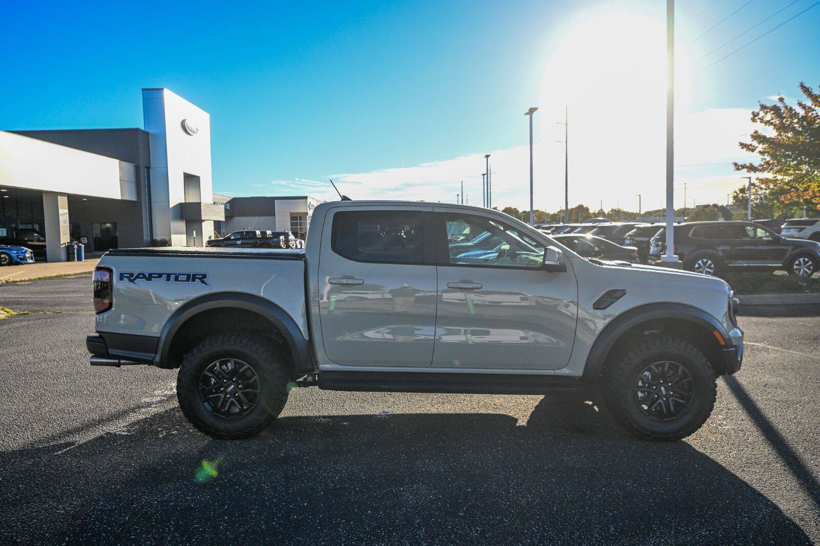 Used 2025 Ford Ranger Raptor AWD/4WD image 3