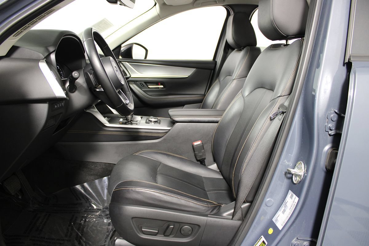 Used 2025 MAZDA CX-70 3.3 Turbo w/ Preferred Package AWD/4WD image 7