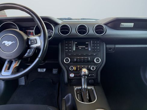 Used 2018 Ford Mustang Coupe image 11