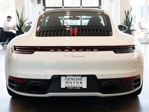 Used 2020 Porsche 911 Carrera RWD image 5