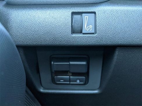 New 2025 GMC Canyon Elevation w/ Convenience Package image 28