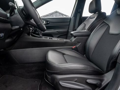 New 2026 Jeep Compass Latitude AWD/4WD image 10