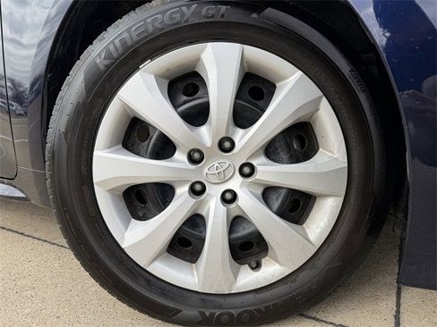 Certified 2025 Toyota Corolla LE image 10