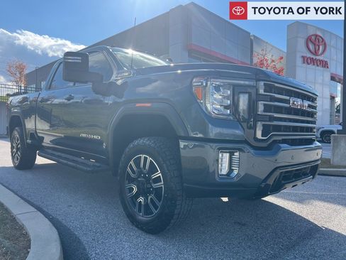 Used 2020 GMC Sierra 2500 AT4 w/ AT4 Premium Package image 1