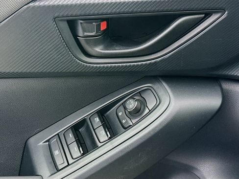 Used 2024 Subaru Crosstrek 2.0i Premium image 15