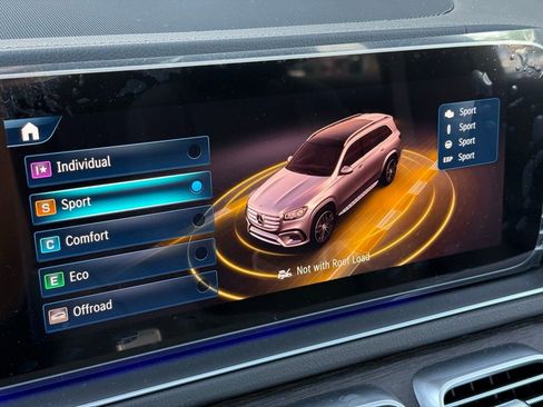 New 2026 Mercedes-Benz GLS 450 4MATIC image 23