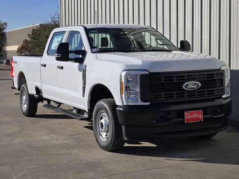 New 2026 Ford F250 XL image 2