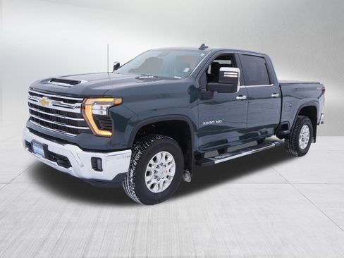 Certified 2025 Chevrolet Silverado 3500 LTZ w/ LTZ Convenience Package image 3