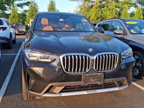 Used 2023 BMW X3 xDrive30i w/ Premium Package AWD/4WD image 4