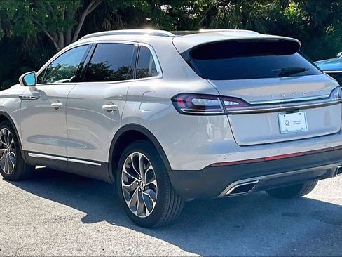 Used 2022 Lincoln Nautilus Reserve AWD/4WD image 7