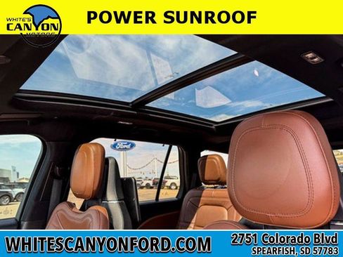 Used 2023 Lincoln Aviator Reserve w/ Equipment Group 201A AWD/4WD image 6