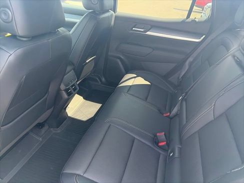 New 2027 GMC Terrain Elevation w/ Elevation Premium Package AWD/4WD image 11