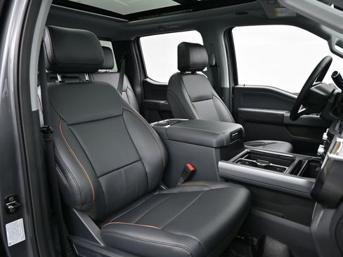 New 2026 Ford F350 Lariat w/ Lariat Ultimate Package image 31