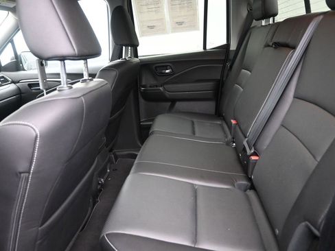 Used 2025 Honda Ridgeline RTL image 13