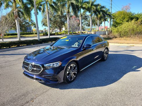 Used 2025 Mercedes-Benz E 450 4MATIC Sedan image 7