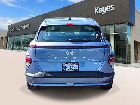 Certified 2024 Hyundai Kona SE FWD image 6