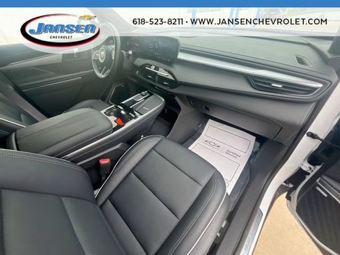 Used 2025 Buick Enclave Preferred FWD image 28