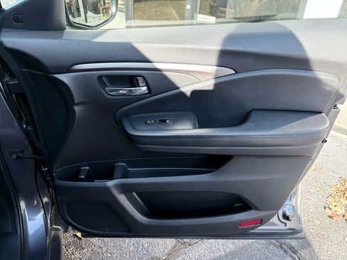 Used 2020 Honda Pilot EX-L image 24