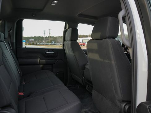 Used 2025 Chevrolet Silverado 3500 W/T image 19