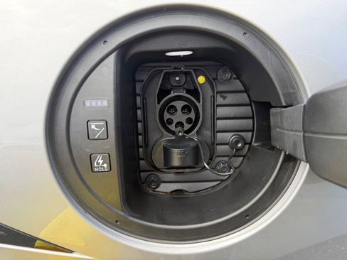 Used 2024 Hyundai Ioniq 6 SE image 50