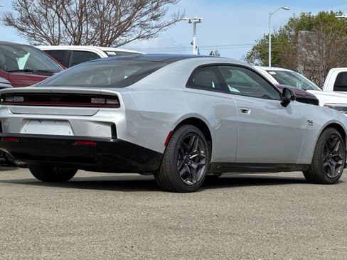 New 2024 Dodge Charger R/T w/ Plus Group image 4