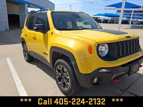Used 2023 Jeep Renegade Trailhawk AWD/4WD image 5