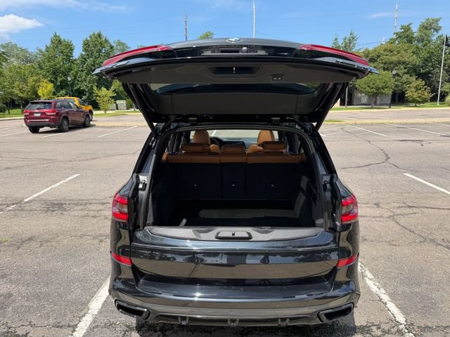 Used 2019 BMW X5 xDrive40i w/ M Sport Package AWD/4WD image 22