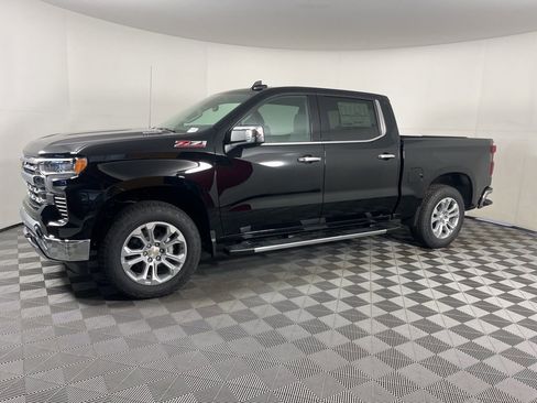 New 2026 Chevrolet Silverado 1500 LTZ w/ LTZ Premium Package AWD/4WD image 2