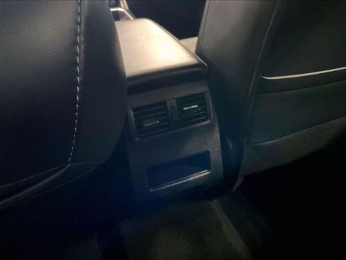 Used 2025 Mitsubishi Outlander SE AWD/4WD image 27