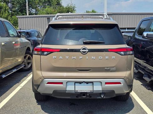 Used 2024 Nissan Pathfinder Platinum w/ Cargo Package AWD/4WD image 11