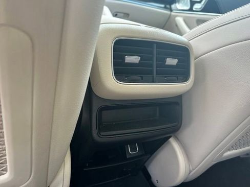 Used 2023 Mercedes-Benz GLE 350 w/ AMG Line Exterior image 35
