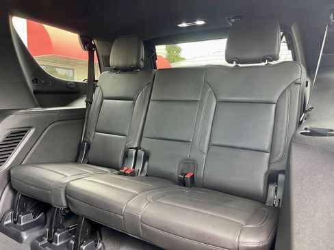 Used 2025 Chevrolet Tahoe Z71 AWD/4WD image 12