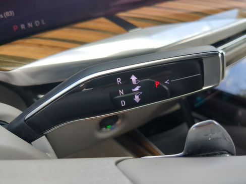 Certified 2025 Cadillac Escalade Sport Platinum AWD/4WD image 25