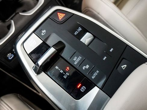 Used 2025 BMW X1 xDrive28i image 25