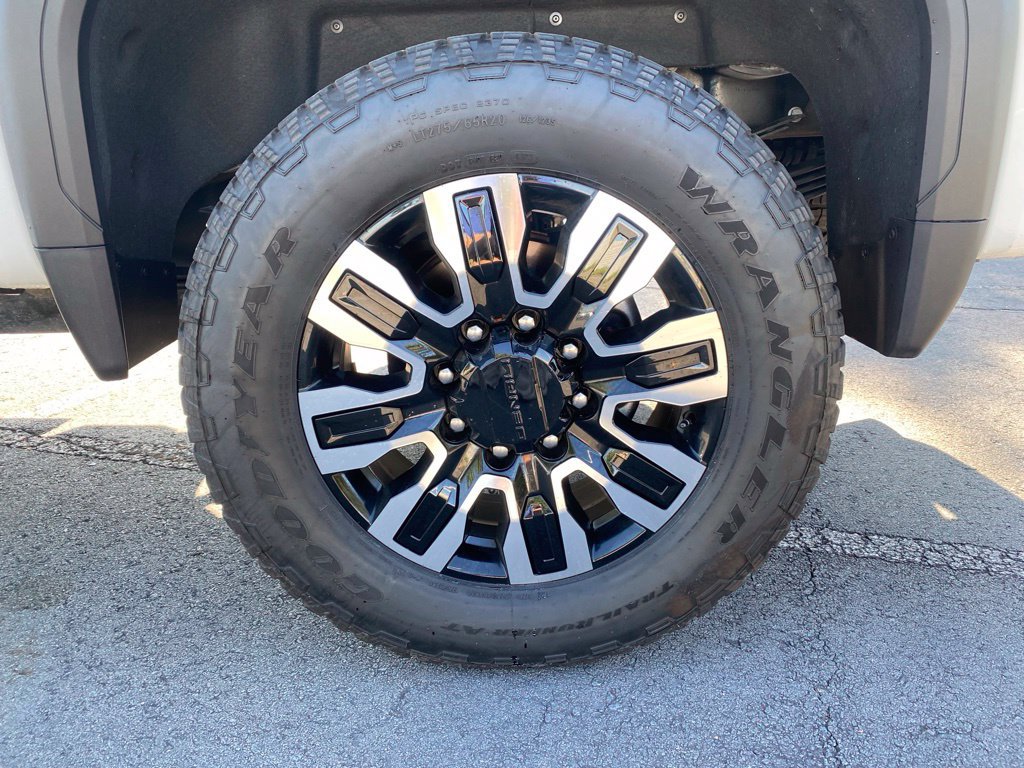 Used 2024 GMC Sierra 2500 Denali Ultimate w/ Max Trailering Package AWD/4WD image 41