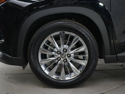Used 2026 Toyota Grand Highlander Platinum image 34