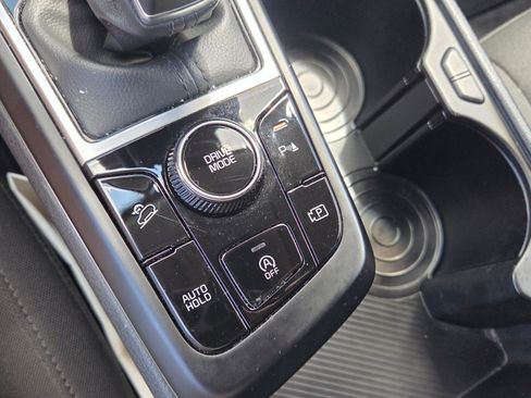 Used 2025 Kia Sportage LX FWD image 22