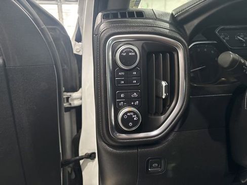 Used 2020 GMC Sierra 1500 Elevation w/ Elevation Value Package AWD/4WD image 15