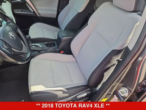 Used 2018 Toyota RAV4 XLE FWD image 15