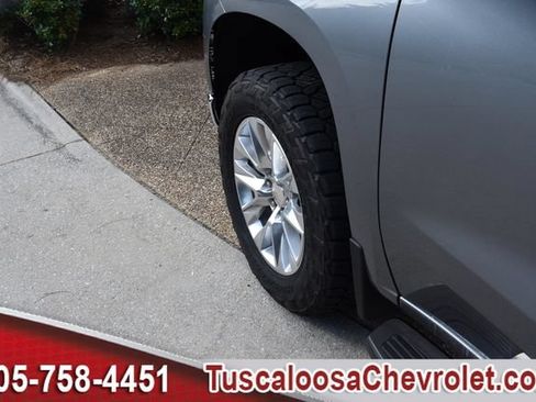 Used 2022 Chevrolet Silverado 1500 LTZ AWD/4WD image 15