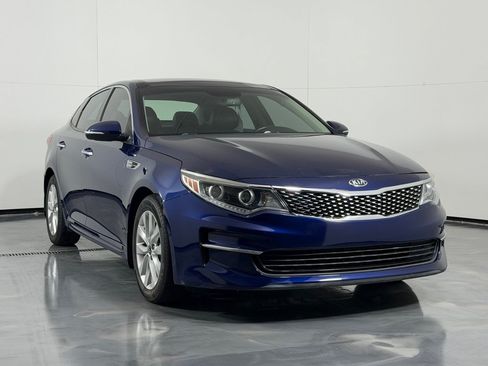 Used 2019 Kia Optima LX FWD image 3