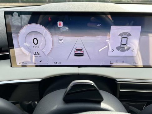 New 2026 Genesis GV70 2.5T Select image 37