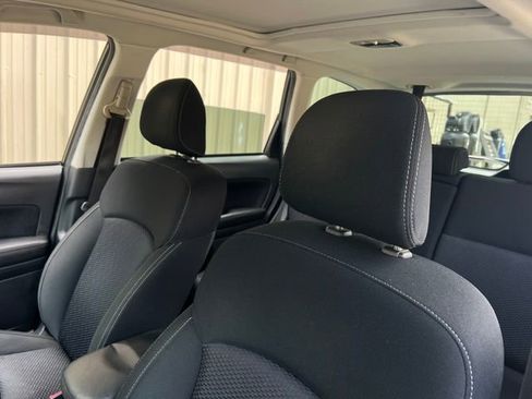 Used 2017 Subaru Forester 2.5i Premium image 16