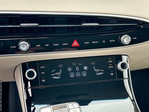 Certified 2026 Genesis GV70 2.5T image 14