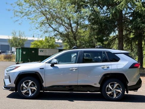 Used 2024 Toyota RAV4 SE w/ Weather & Moonroof Package AWD/4WD image 2