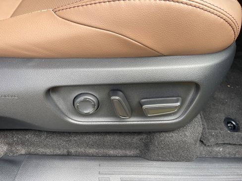 New 2026 Toyota 4Runner Limited image 16