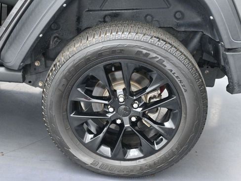 Used 2022 Jeep Wrangler Unlimited Sport AWD/4WD image 32