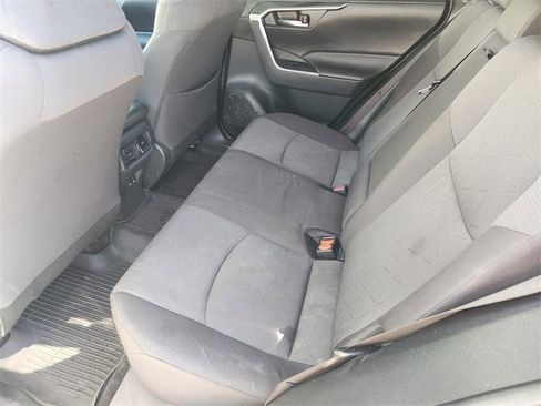 Used 2019 Toyota RAV4 XLE image 21